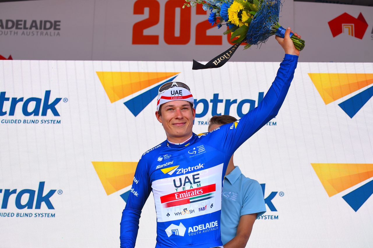 Sprint leader Jasper Philipsen