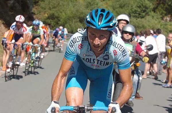Davide Rebellin (Gerolsteiner) pushes hard in a race some were tipping him to win