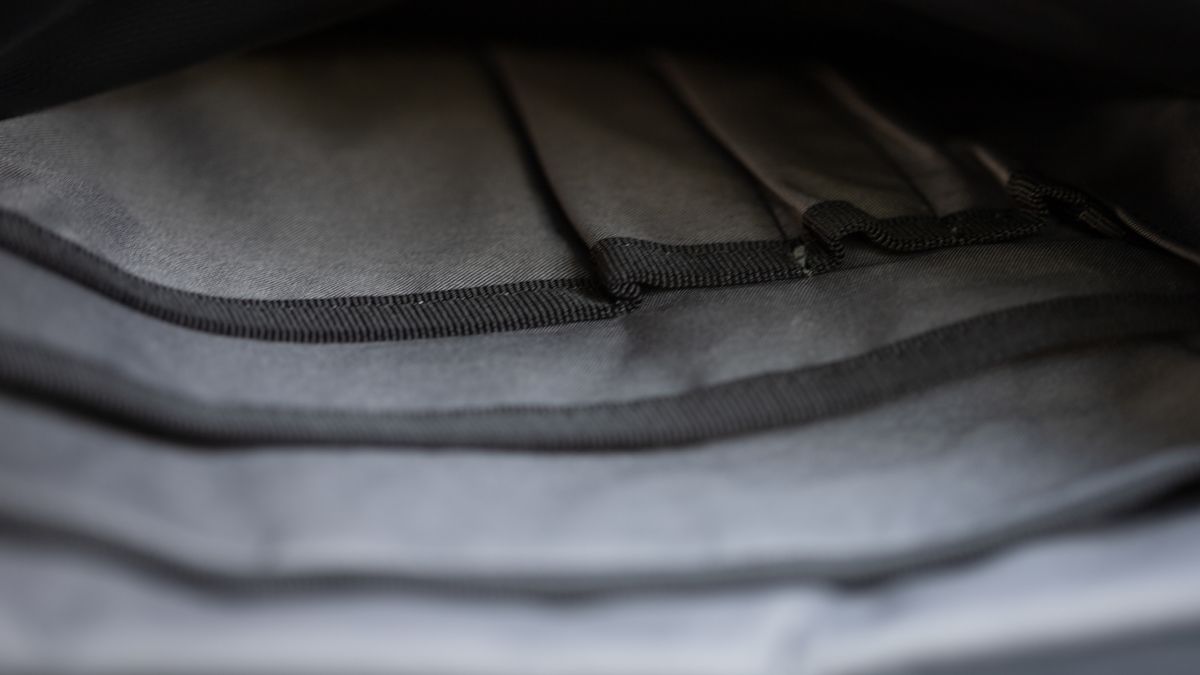 Chrome Industries Bravo 3.0 padded front pocket