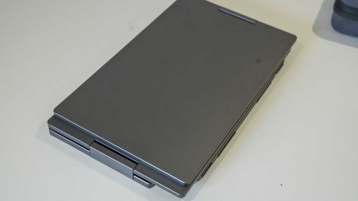 The Portable Monitor Flex 14