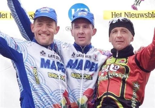 Zanini with his heroes Museeuw and Tchmil on the podium of the Tour of Flanders in 1998