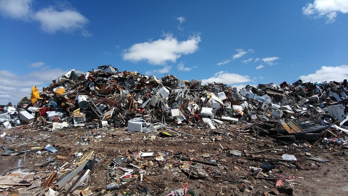 An image of a pile of trash at a landfill.