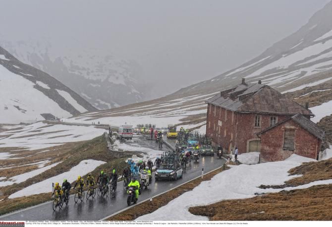 The Stelvio covered in snow