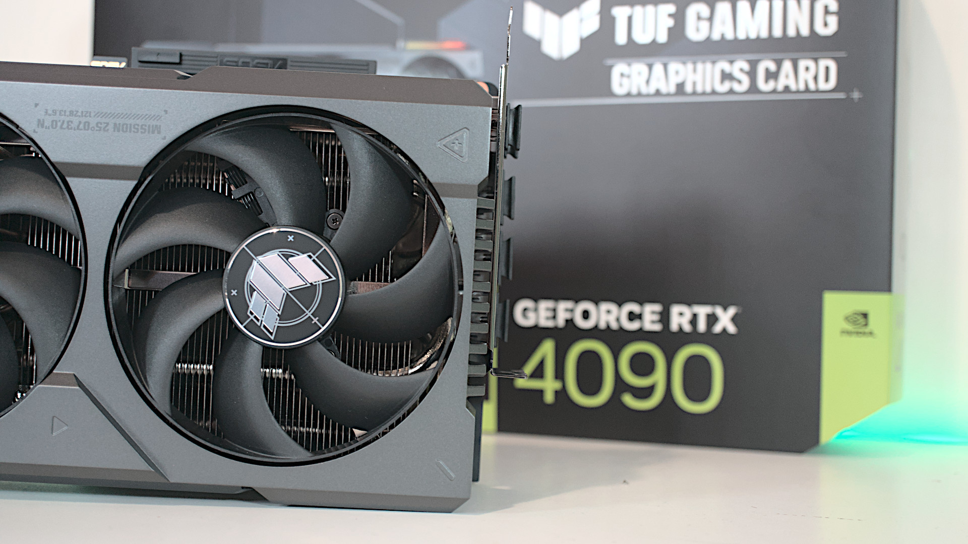 ASUS TUF Gaming RTX 4090 إصدار OC