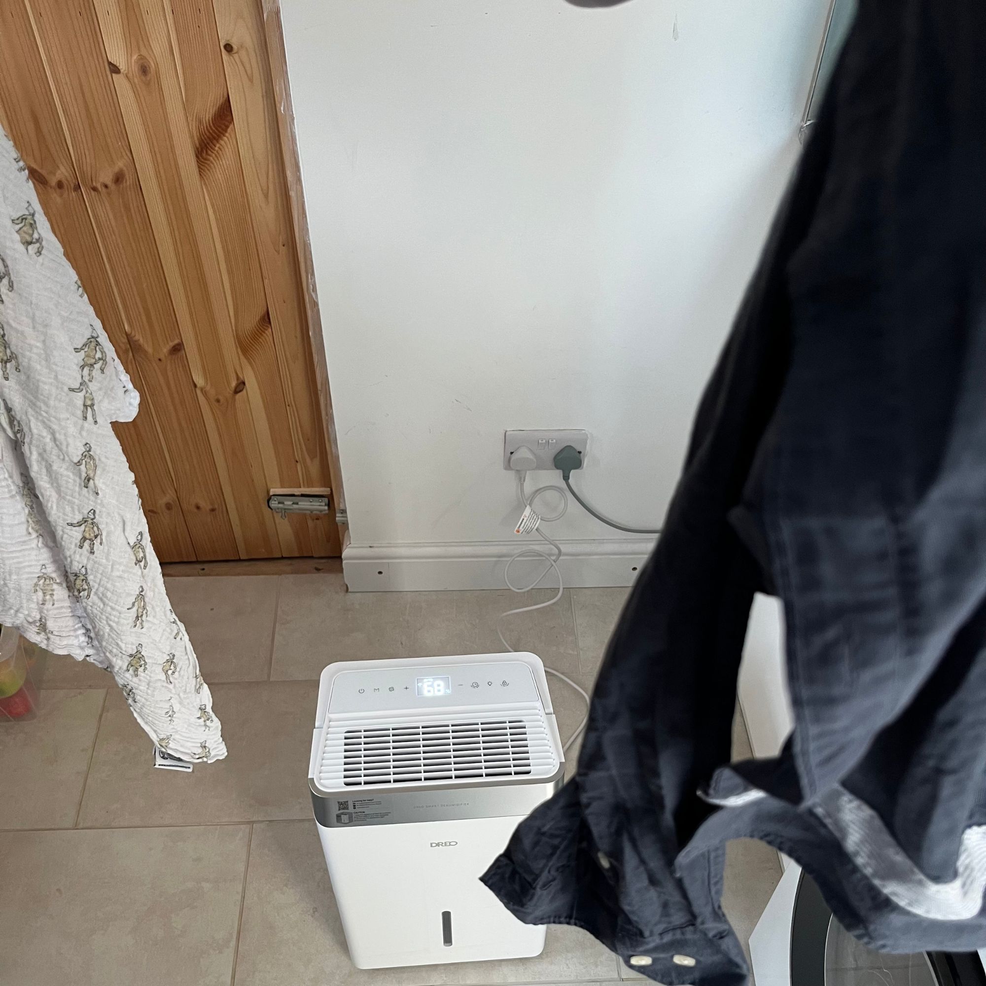 DREO dehumidifier drying washing