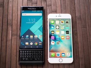 BlackBerry Priv vs iPhone 6s Plus