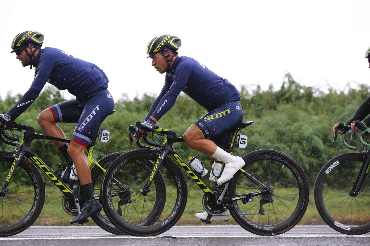 Caleb Ewan (Orica-Scott) staying safe in the rain before taking his second stage win of the race