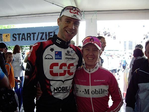 Jens Voigt and Ina Teutenberg before the start