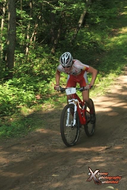 Joe Maloney (KS Energy Services/ Team Wisconsin) chases down House