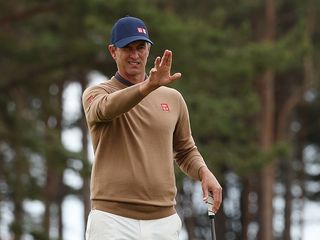 Adam Scott using AimPoint to read a putt at the Genesis Scottish Open 2024