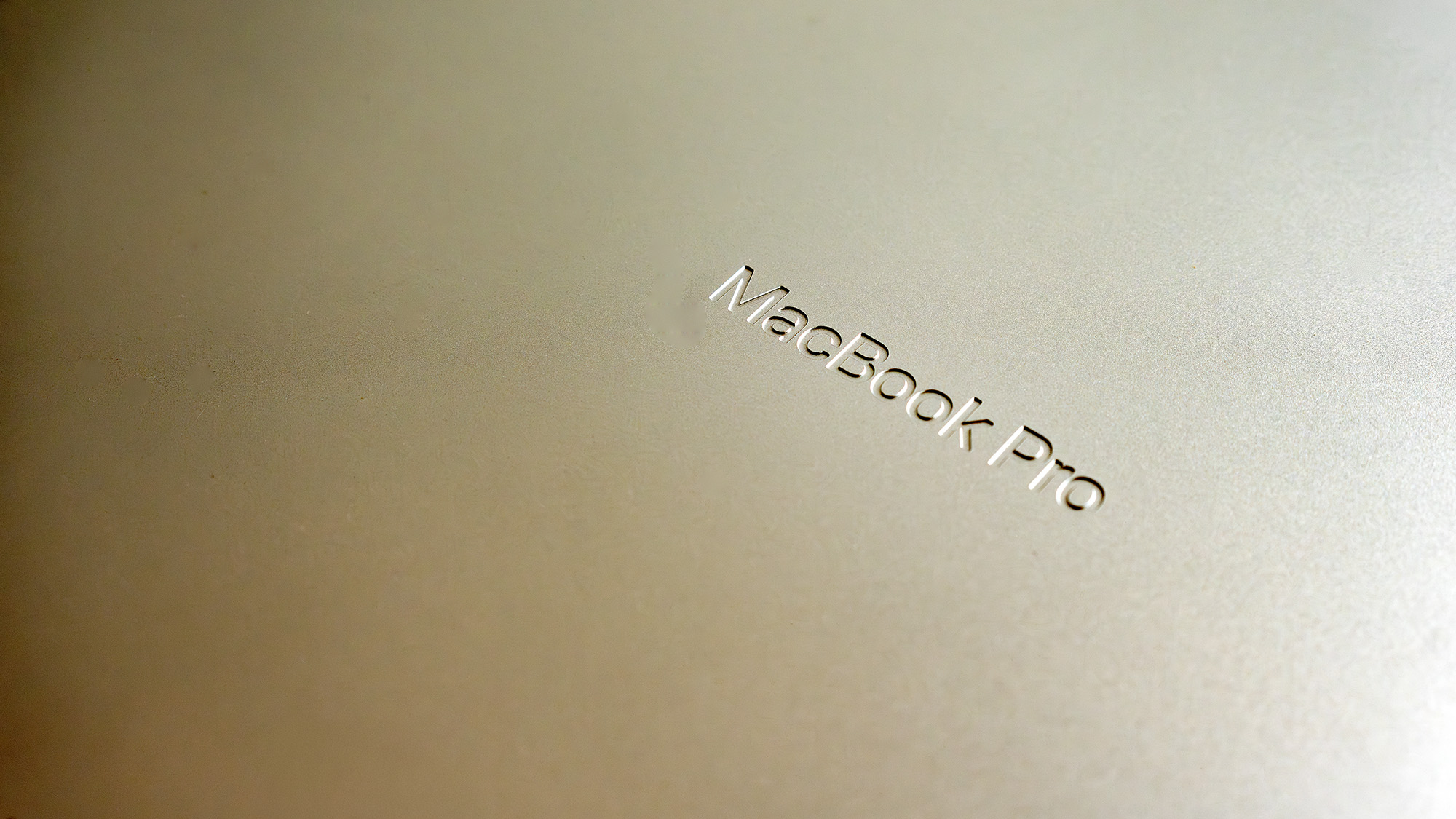 MacBook Pro 14 M5 Max