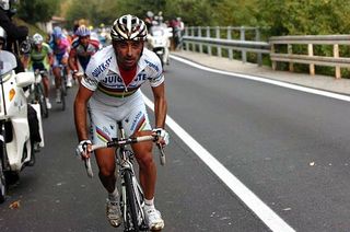Paolo Bettini (Quick-Step) looking so cool