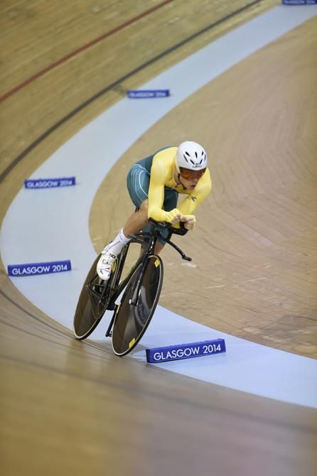 Alex Edmondson on his way to the silver medal