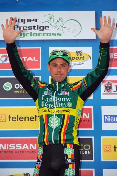 Sven Nys celebrates on the Superprestige podium in Hoogstraten, where he sealed his 10th overall title.