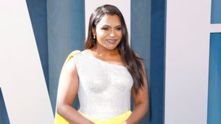 Mindy Kaling poses for photos at the 2022 Vanity Fair Oscar Party Dinner on March 27, 2022.