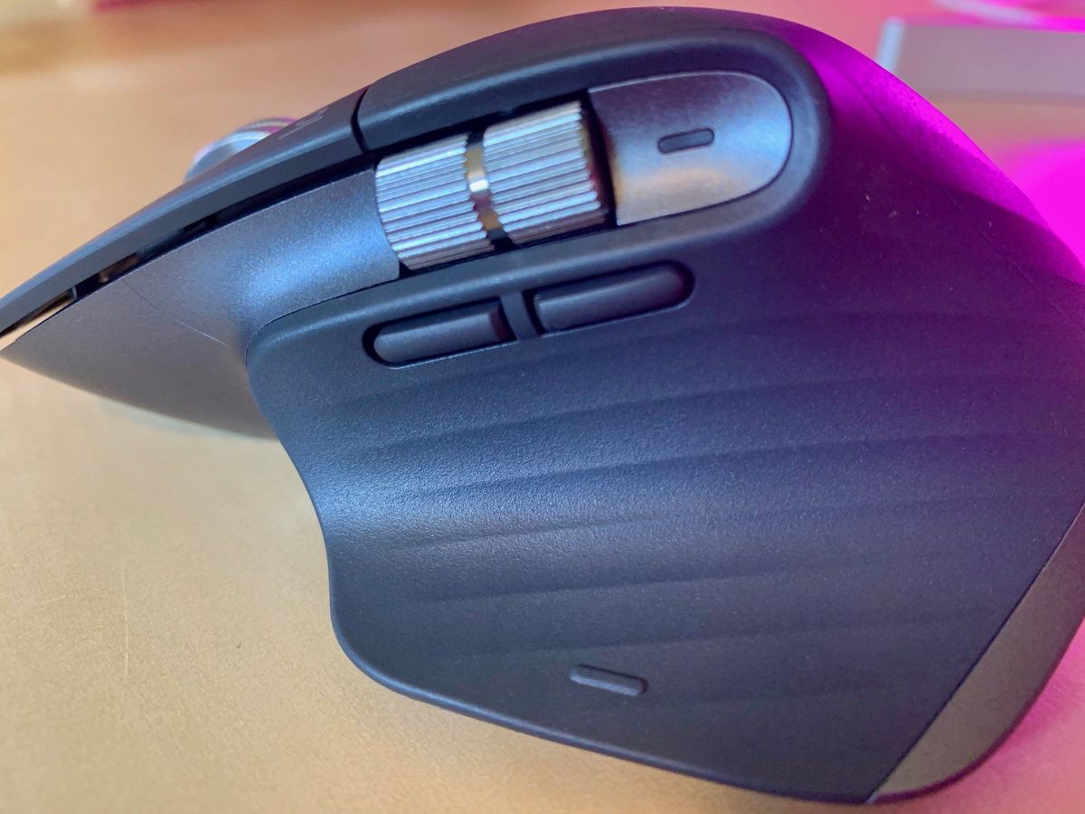 MX Master 3 thumb wheel