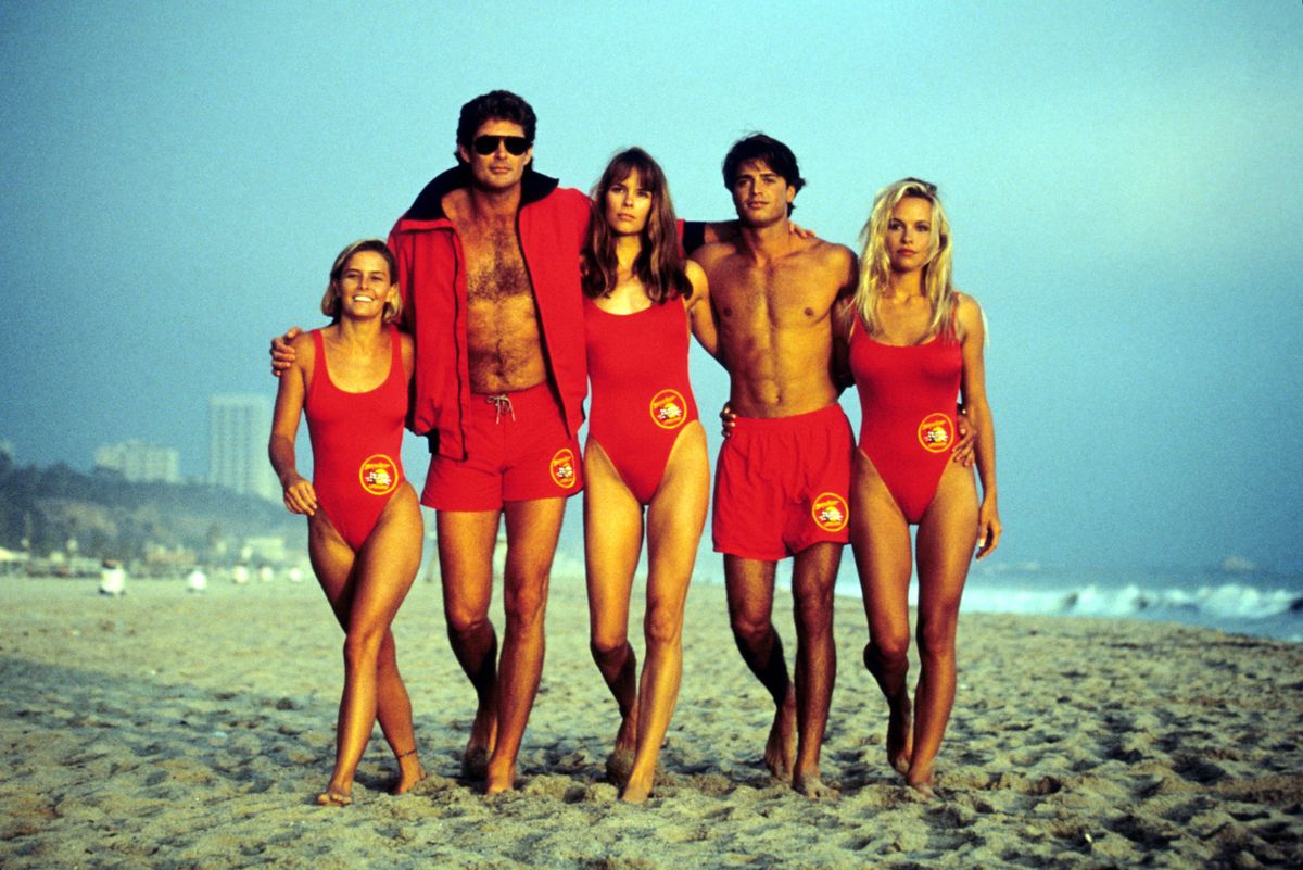 The original cast of Baywatch in red bathing suits