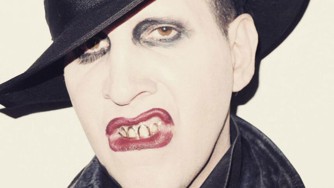 See Marilyn Manson's dad as Marilyn Manson