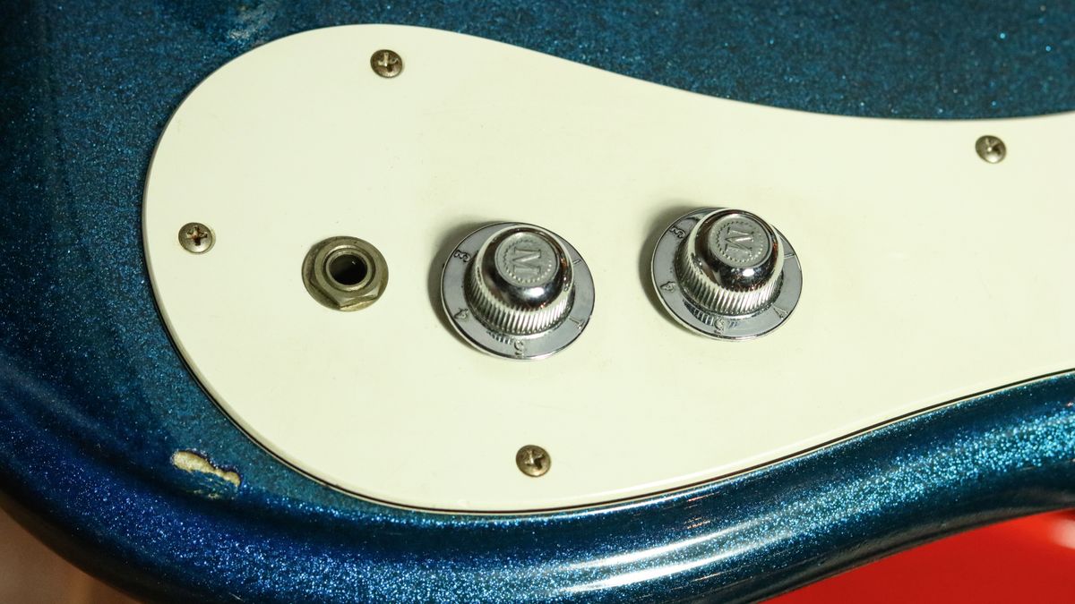 Mosrite six-string bass