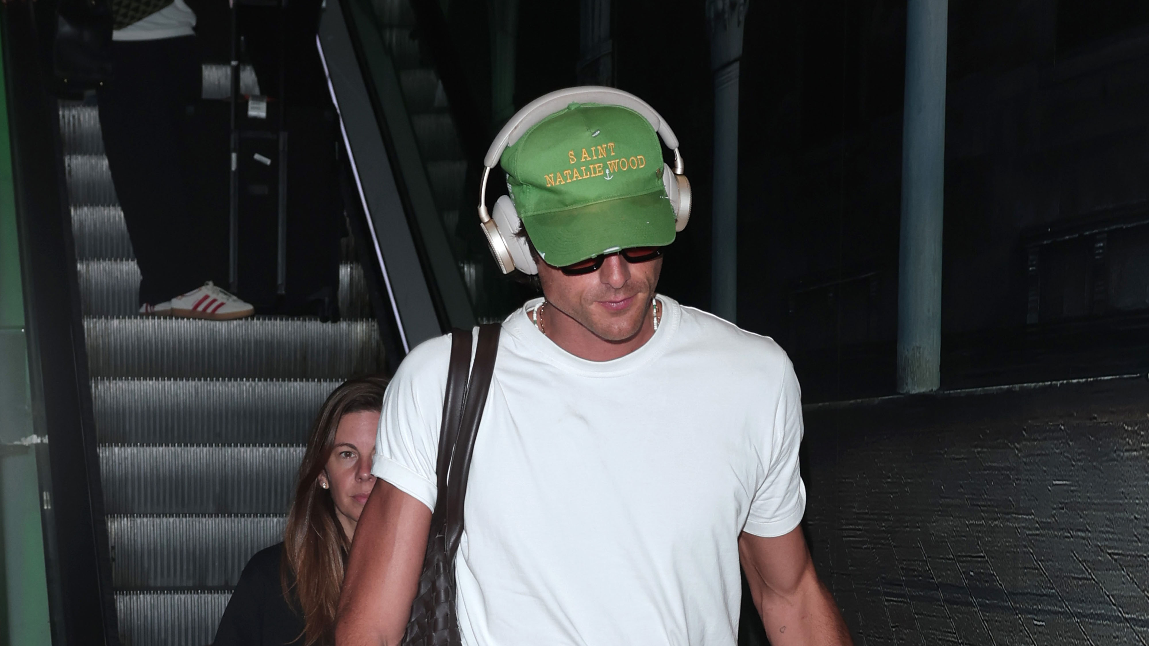Jacob Elordi airport outfit