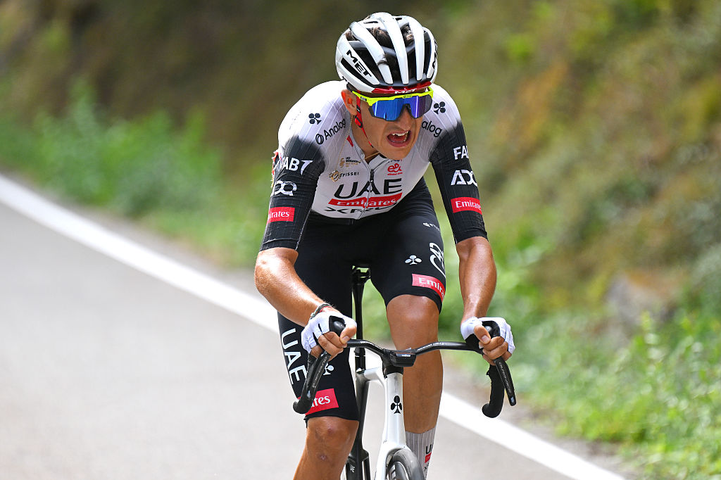Marc Soler solo on the final climb of stage 14