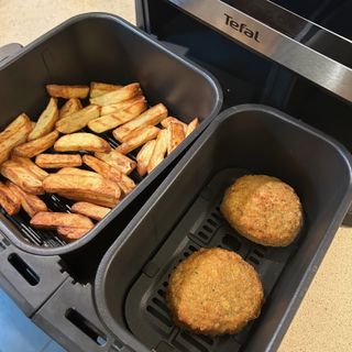 Testing the Tefal Dual Zone Air Fryer at home