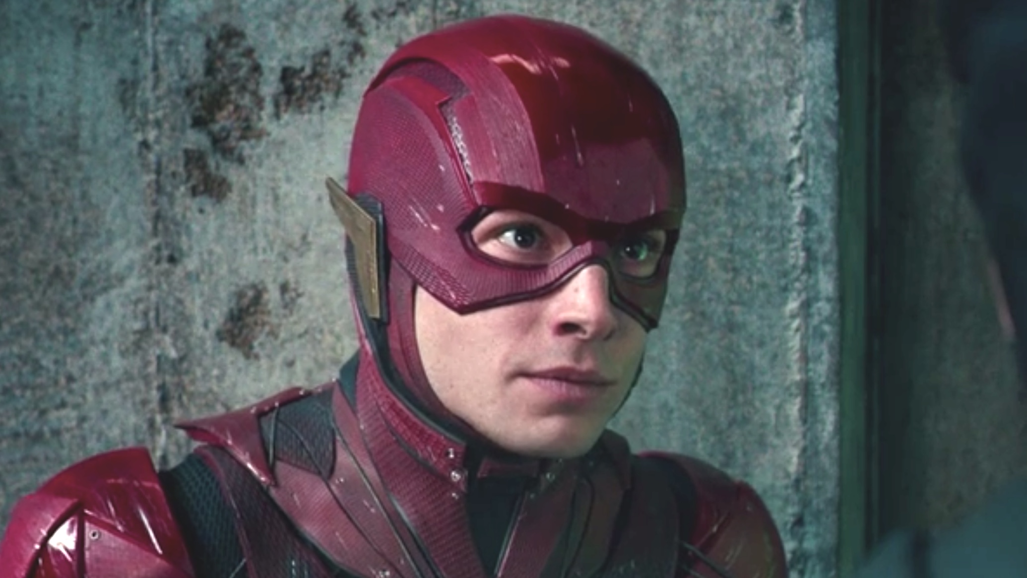 THE FLASH final trailer - Ezra Miller sees more of Michael