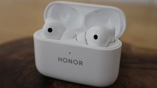 Honor Earbuds 2 Lite in the charging case