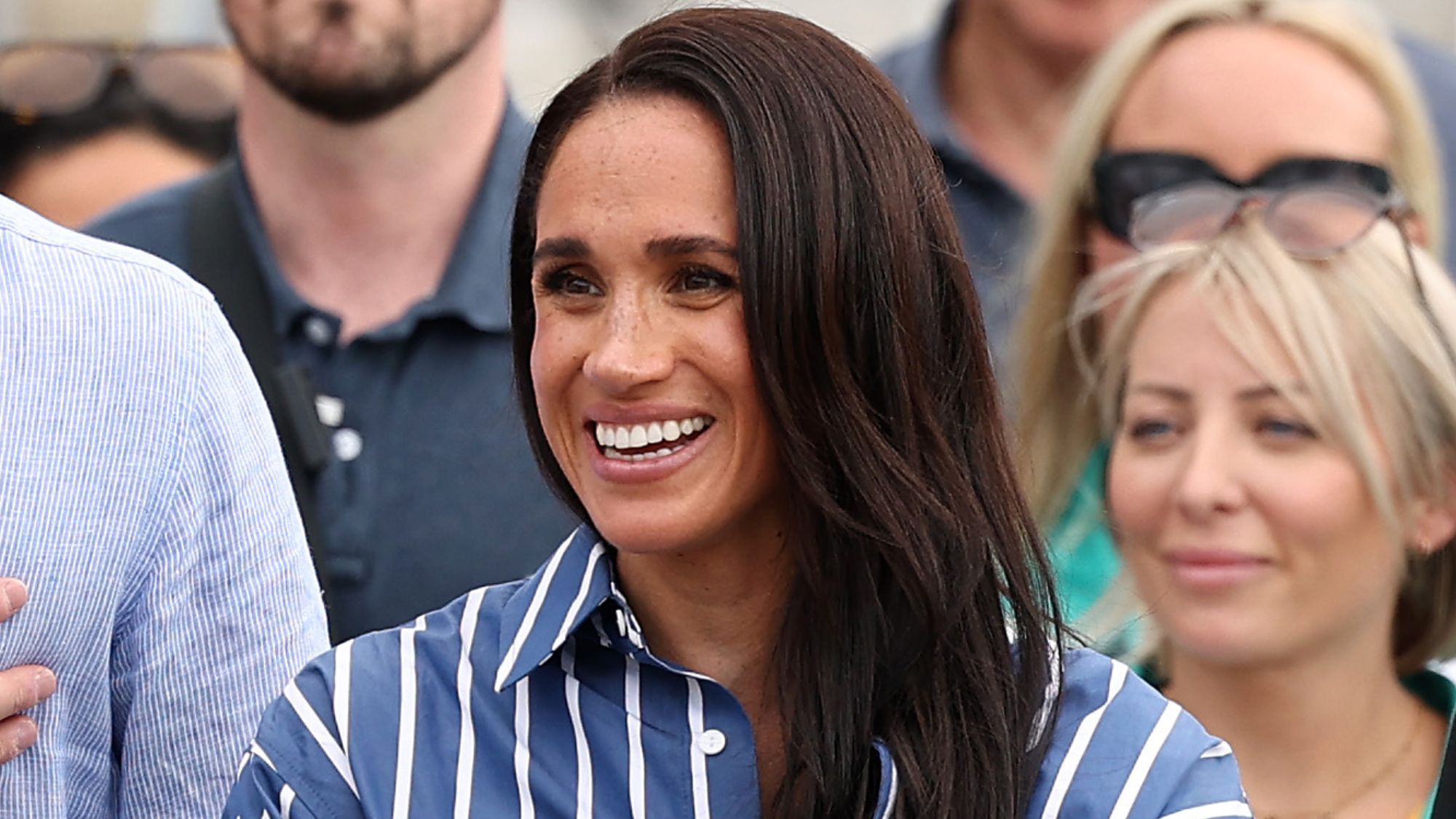 Meghan, Duchess of Sussex greets members of the public at the Cruising Yacht Club of Australia on April 17, 2026