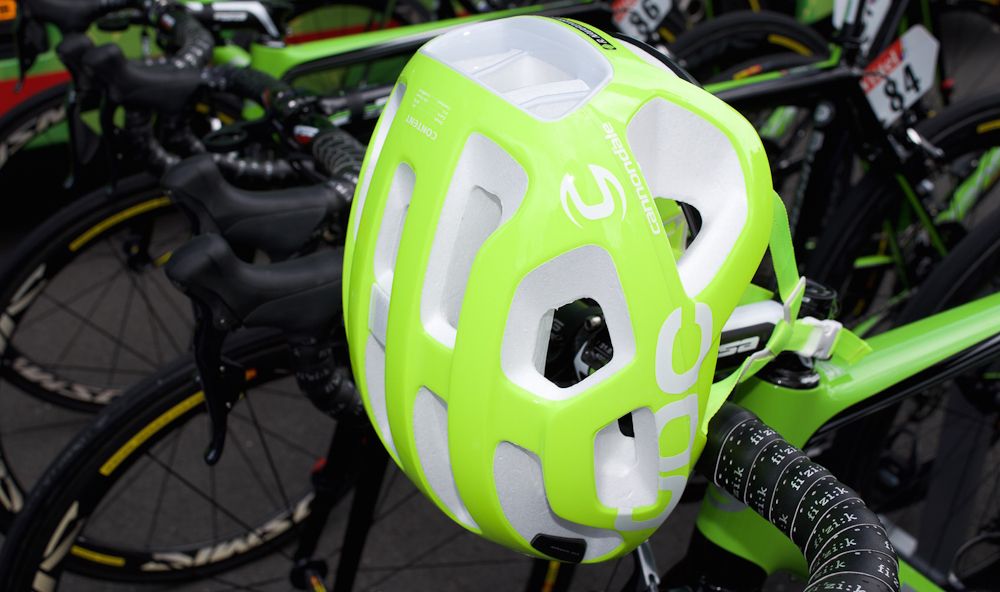 The helmet features a disctinctive white EPS inner