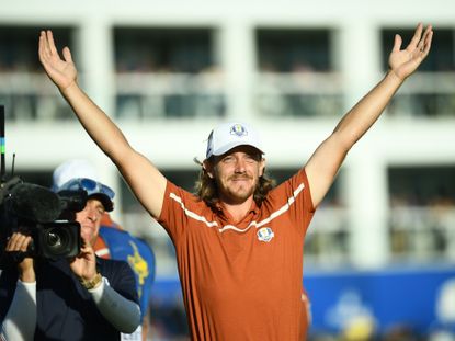 Europe Take Commanding Lead Into Ryder Cup Sunday Singles