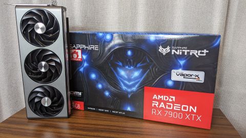 Sapphire Nitro+ Radeon RX 7900 XTX Vapor-X card and box