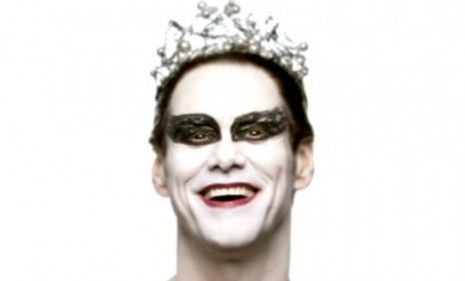 Jim Carrey, as Mila Kunis&amp;#039; black swan, appeared with a tutu and (buffalo) wing tattoos on his back.