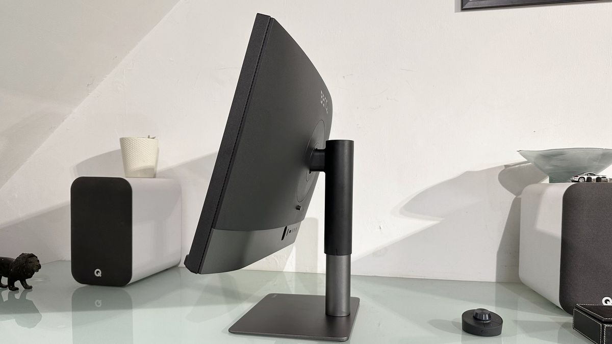 The BenQ Creative Pro PD2732U in a home office during our testing