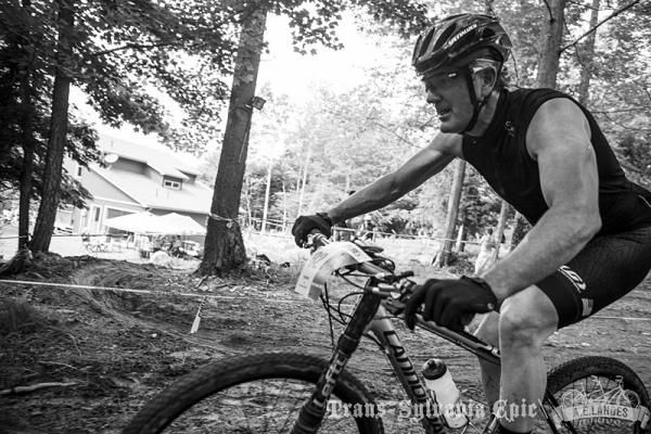 Local rider Jim Matthews leads 2011 TSEpic 50+ champ Scott Thompson after stage 1