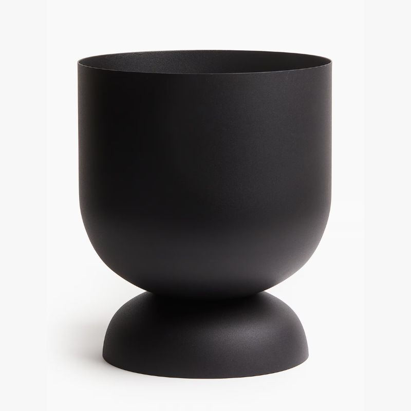 black vase