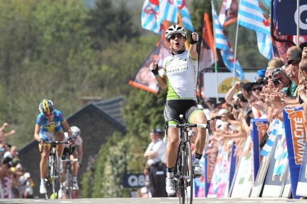A 'fleche' fired in the Fleche Wallone by Marianne Vos (Nederland Bloeit)