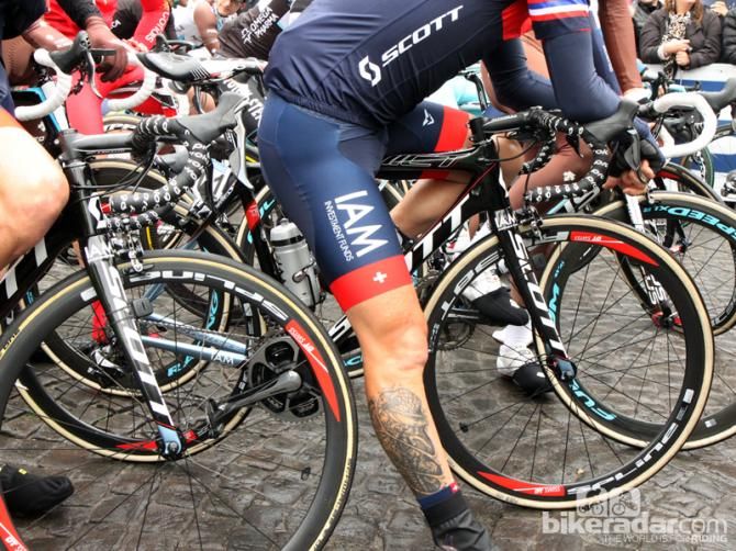 Sylvain Chavanel (IAM Cycling) started Ronde van Vlaanderen on Scott's recently revamped Addict