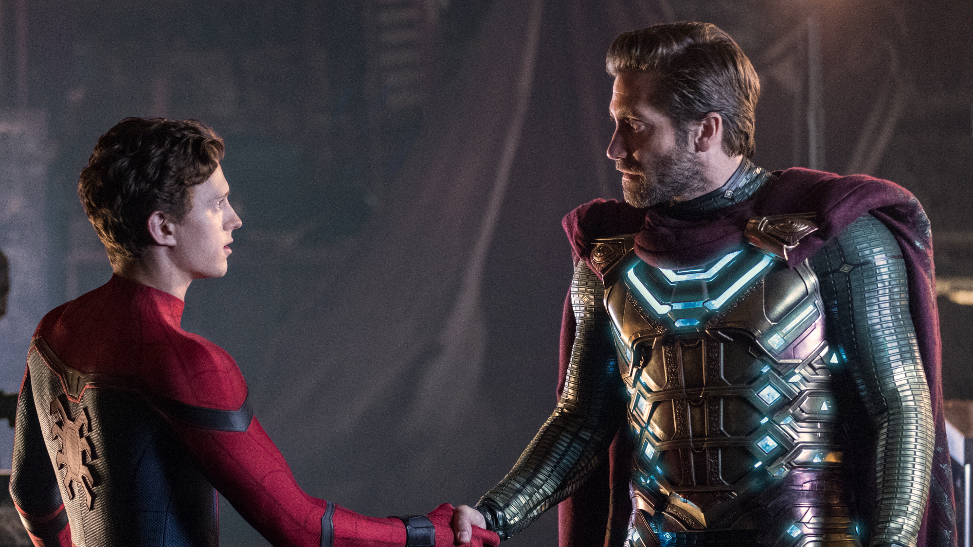 Peter Parker (Tom Holland) and Mysterio (Jake Gyllenhaal) meet in Spider-Man: Far From Home.