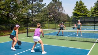 Pickleball: The rules, the benefits and 5 exercises to improve your ...