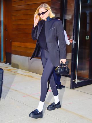 Gigi Hadid wearing leggings