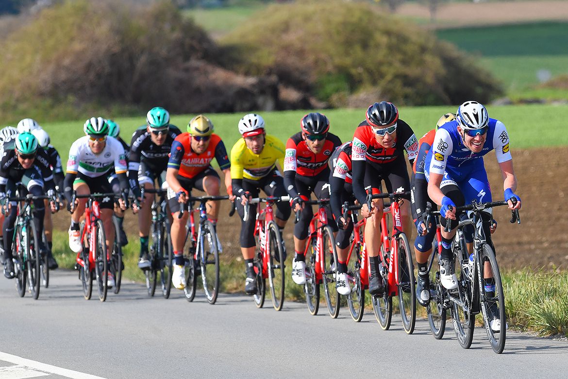 The peloton gearing up for a fast finale in the Tour de Romandie's third stage