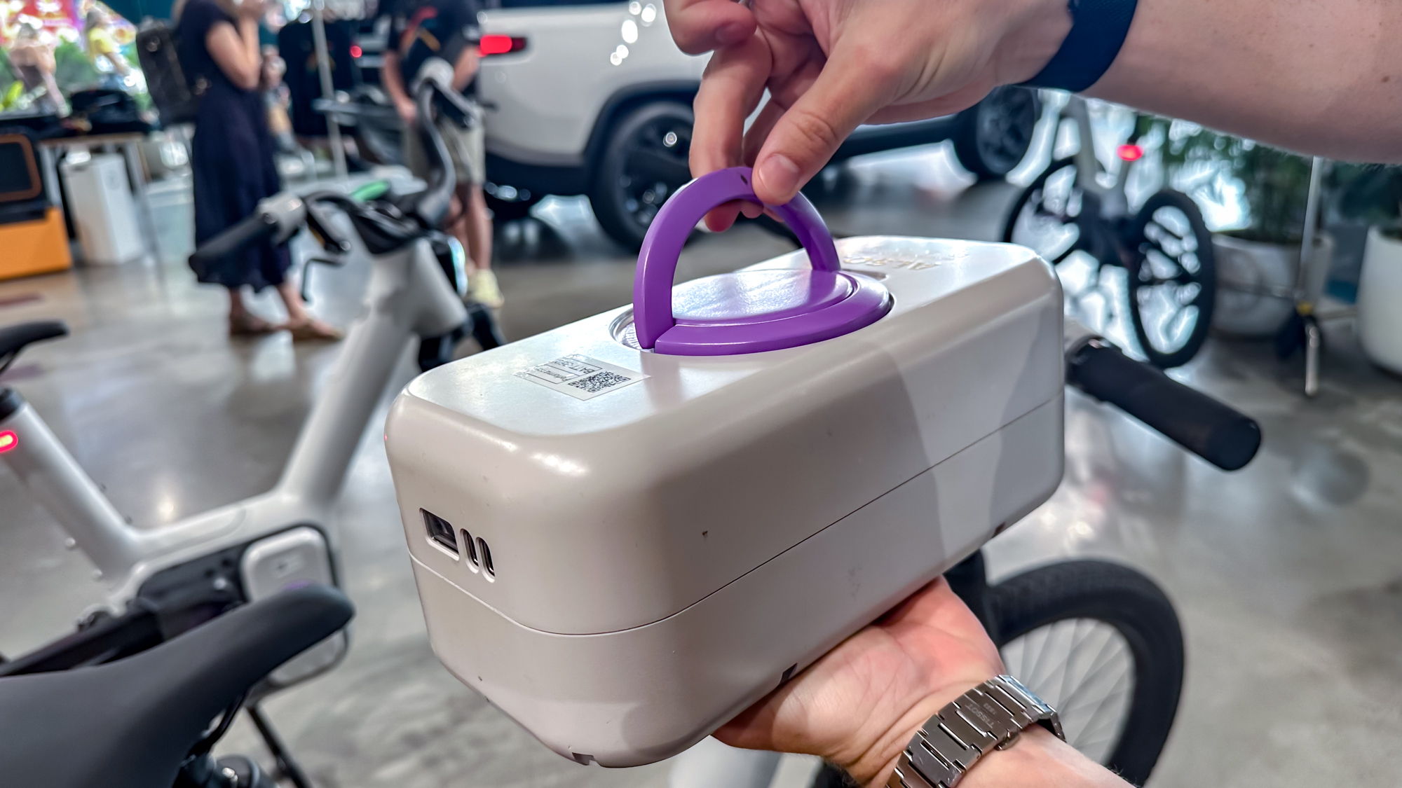 Also TM-B battery