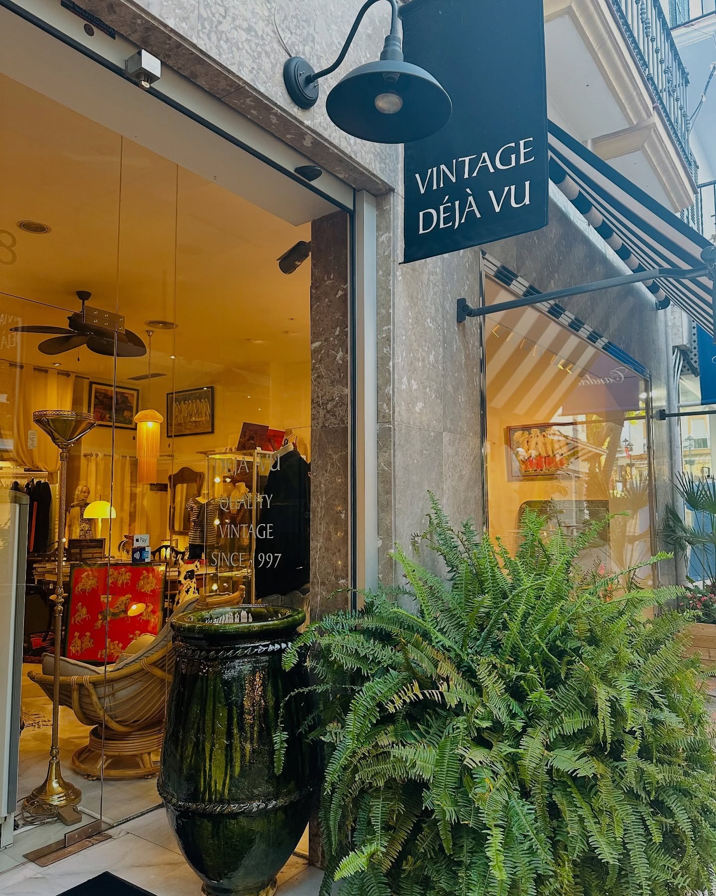 Vintage Deja Vu Store