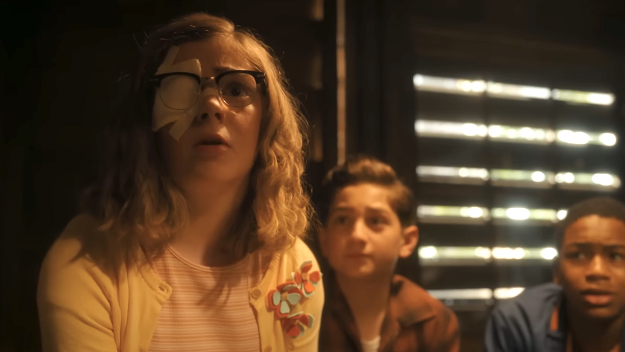 Marge with eyepatch, Rich and Will in IT: Welcome to Derry Season 1