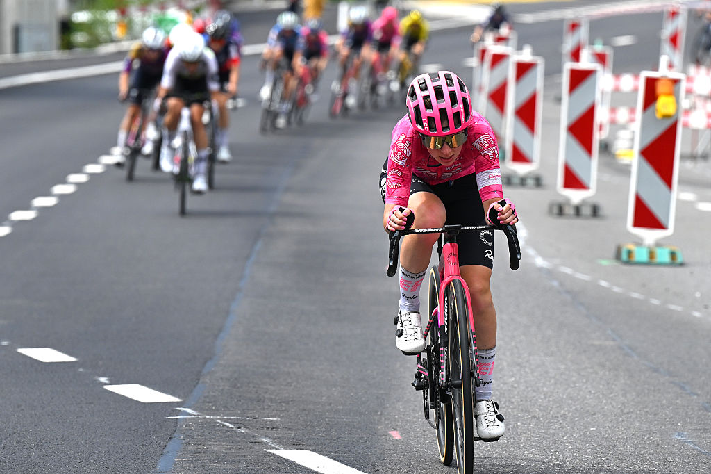 KUSNACHT, SWITZERLAND - JUNE 15: Henrietta Christie of New Zealand and Team EF Education-Oatly attacks during the 5th Tour de Suisse Women 2025, Stage 4 a 129.4km at stage from Kusnacht to Kusnacht / #UCIWWT / on June 15, 2025 in Kusnacht, Switzerland. (Photo by Tim de Waele/Getty Images)