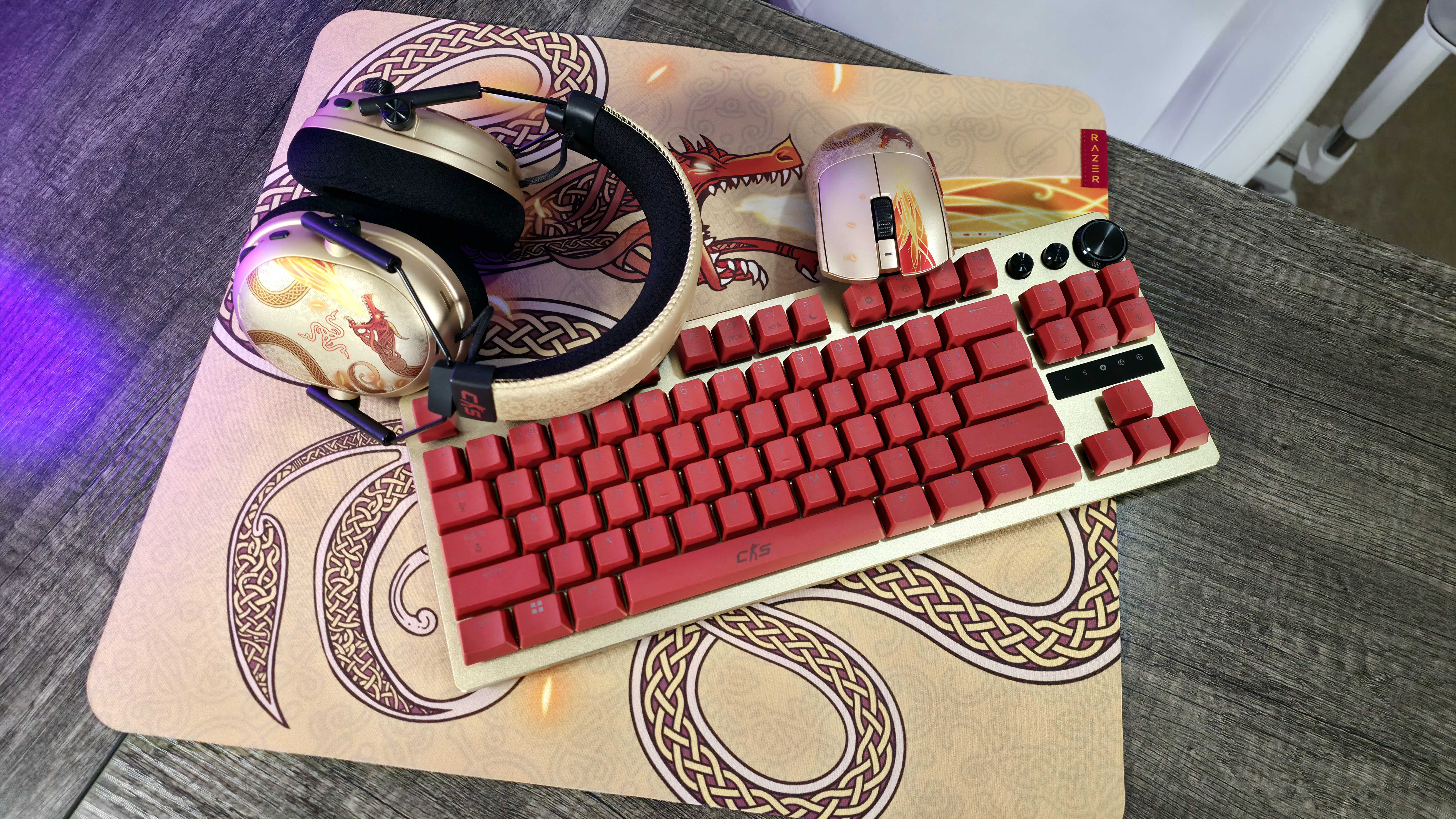 Image of the Razer Counter-Strike 2 Dragon Lore Collection.