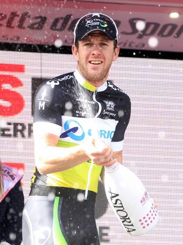_V6O7031 - Yellow jersey for Hossein Alizadeh of Tabriz