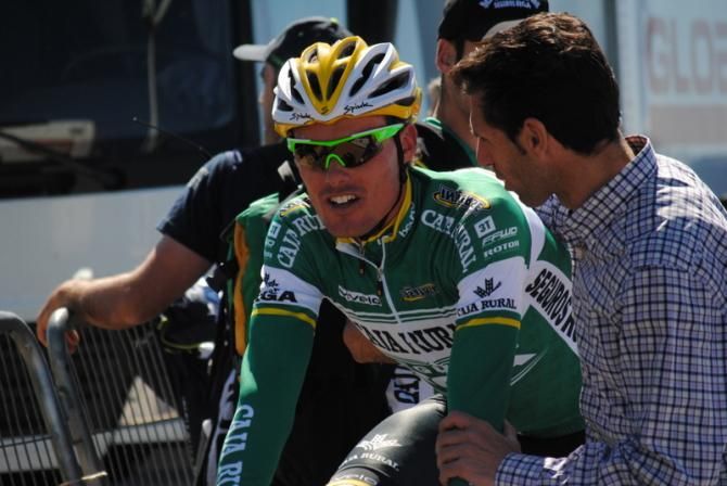 Luis Le&oacute;n S&aacute;nchez (Caja Rural) with ex procyclist Juan Carlos Dom&iacute;nguez, who is now part of the Vuelta a Castilla y Le&oacute;n organization