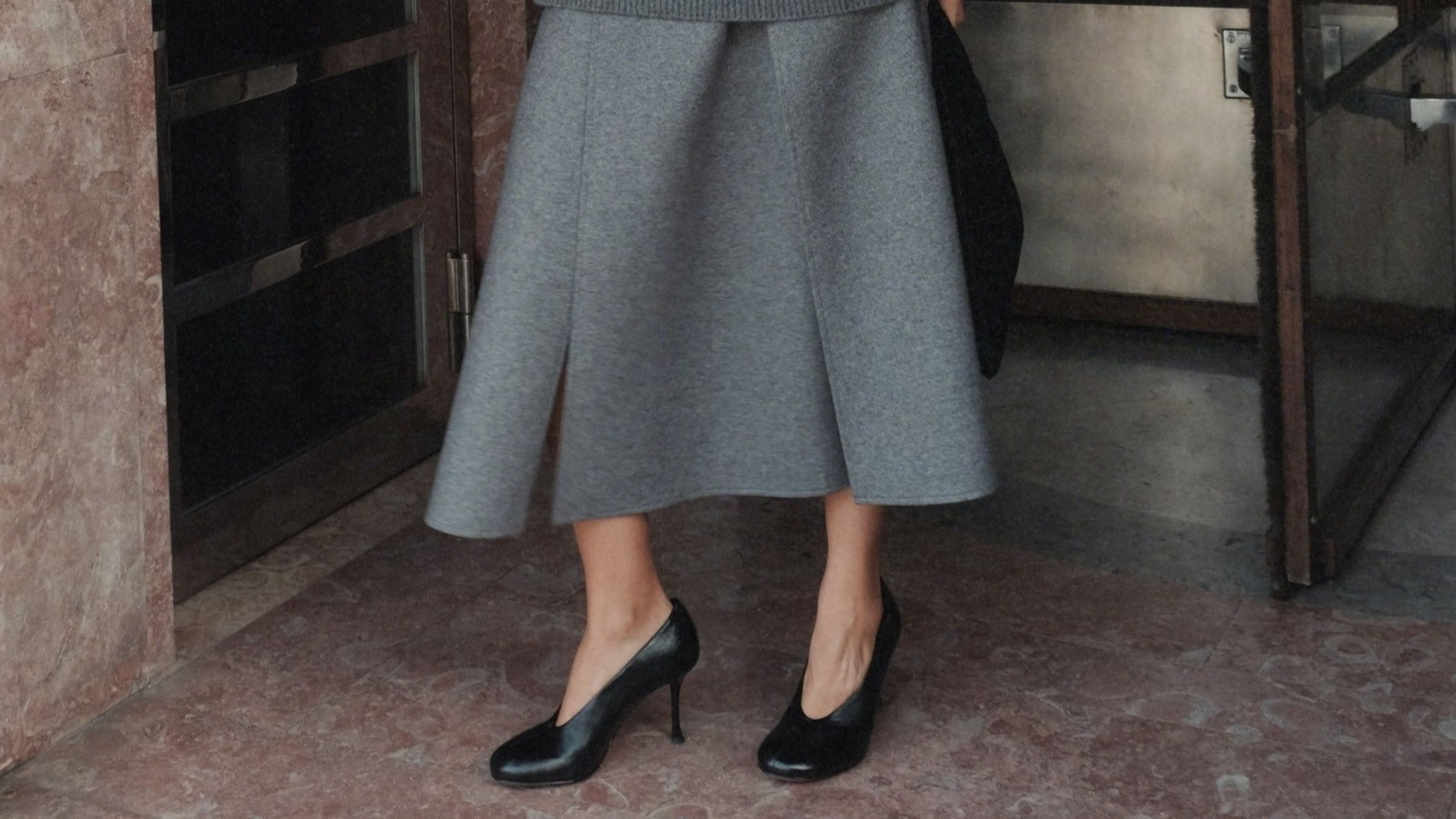 @deborabrosa wearing one of the top heels trends 2026.